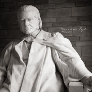A statue of Huxley