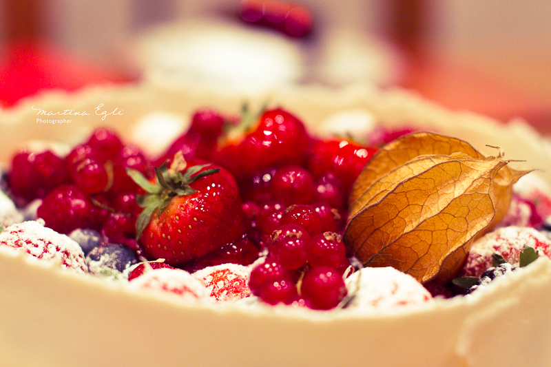 Berries on a cake (black forest gateaux).